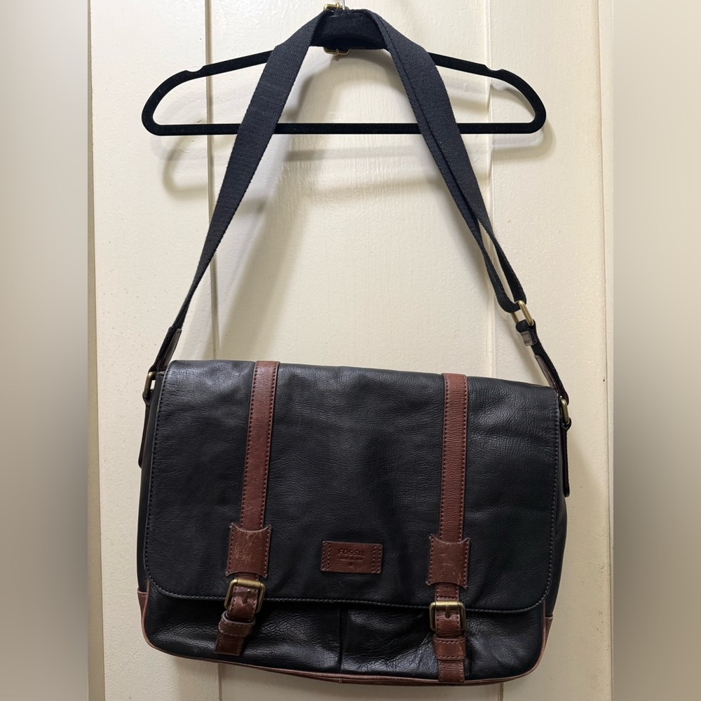 Leather East West Estate Messenger Bag/Satchel